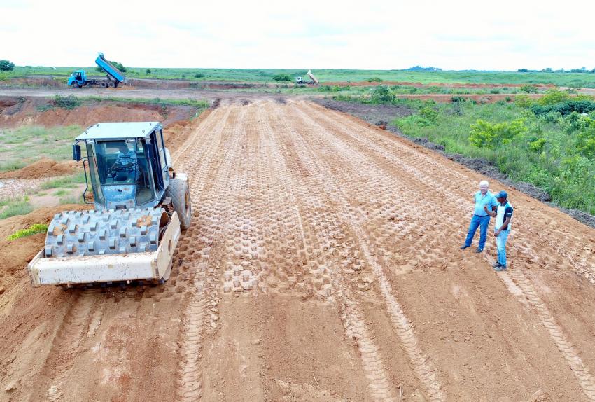 Prefeito assina ordem de serviço para construção da Rede de Esgotamento Sanitário em Vila Rica